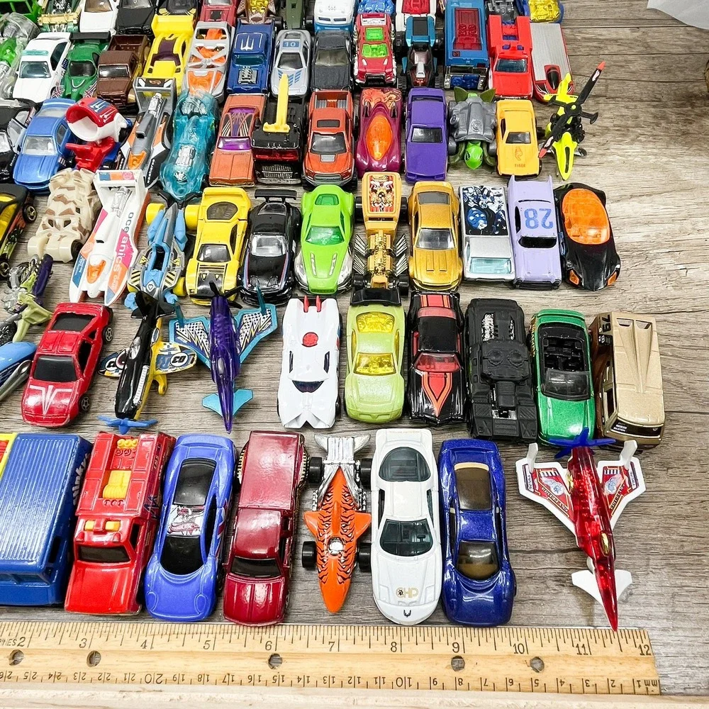 Mixed Lot‎ of 150 Hot Wheels Matchbox Die Cast Cars Trucks Planes Multi Color